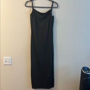 Vibe Black Sleeveless Sheath Midi Dress